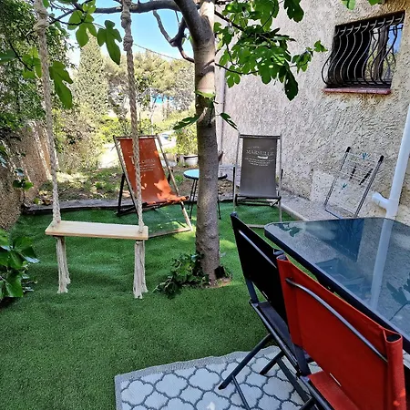 Au Bas Des Cretes En Bas De A Proche De La Et De Marseille Apartamento